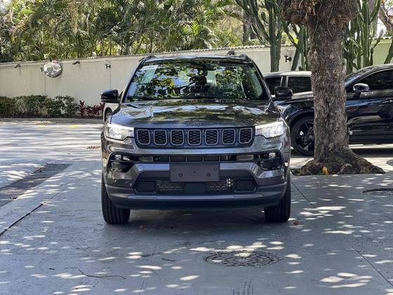 JEEP COMPASS 1.3 T270 TURBO FLEX LONGITUDE AT6